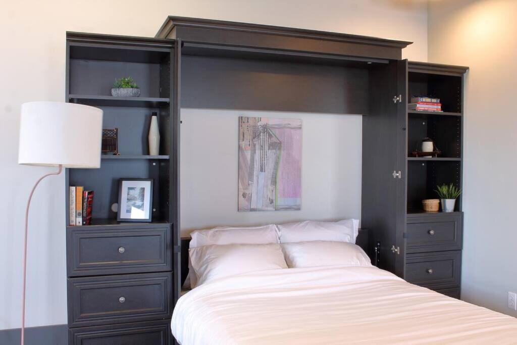 Suite #B, Industrial Styling, Ac Halifax Eksteriør billede