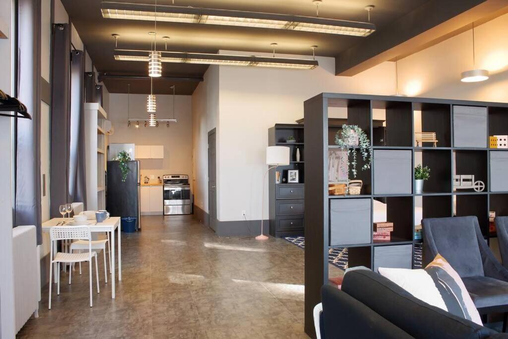 Suite #B, Industrial Styling, Ac Halifax Eksteriør billede